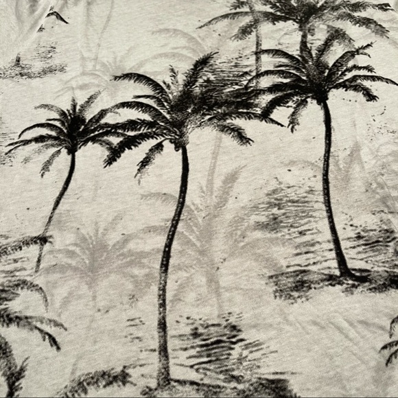 NWT Herrlicher Tropical Print T-Shirt  SZ Large - Picture 2 of 13